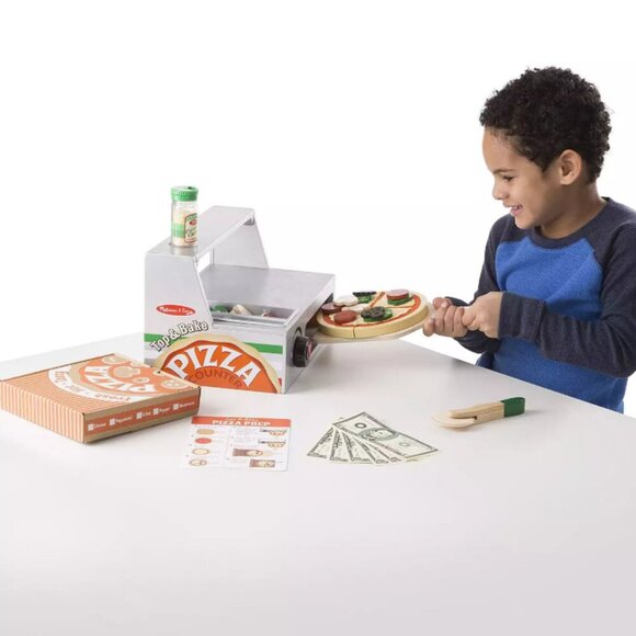 Melissa & Doug Top & Bake Pizza Courier - Picture 2 of 3